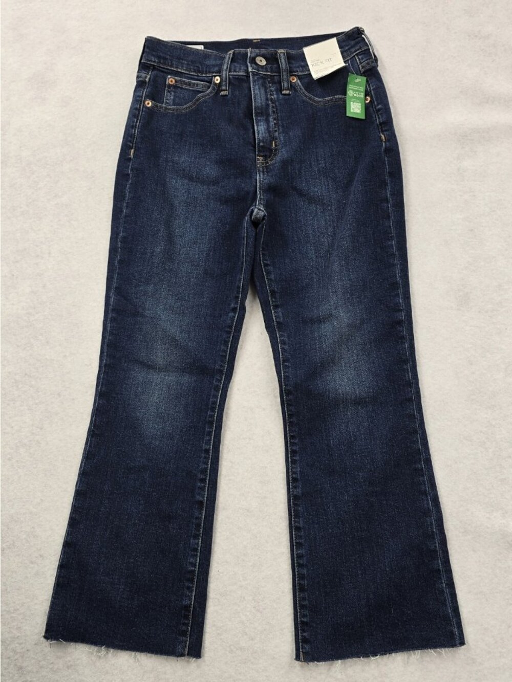 NWT GAP High Rise Kick Fit Ankle Jeans Womens Sz 26/2 Petite Blue Denim Raw Edge